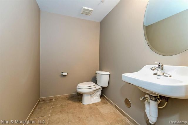 2210 Attard Street, Birmingham, MI 48009