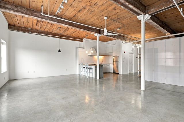 172 Middle Street 301, Lowell, MA 01852