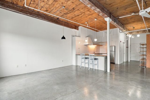 172 Middle Street 301, Lowell, MA 01852