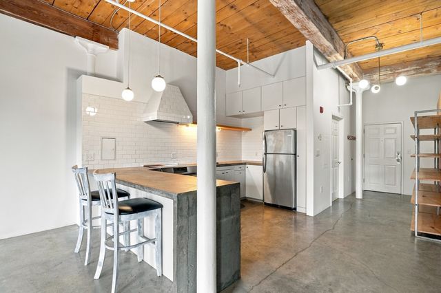 172 Middle Street 301, Lowell, MA 01852