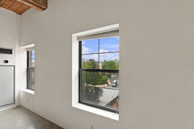 172 Middle Street 301, Lowell, MA 01852