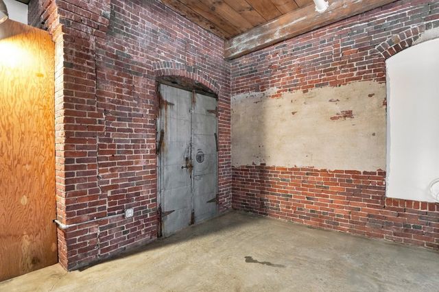 172 Middle Street 301, Lowell, MA 01852