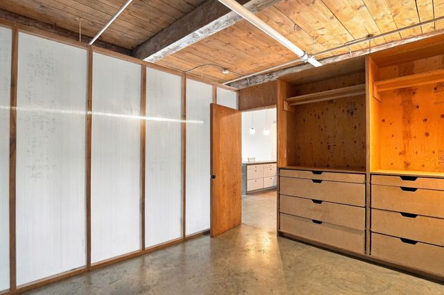 172 Middle Street 301, Lowell, MA 01852