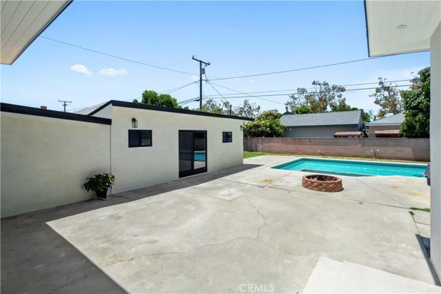 9519 La Reina, Downey, CA 90240