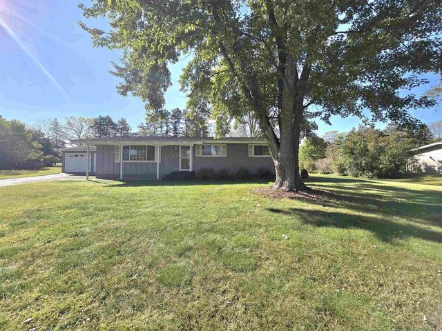 742 COLLIGAN AVENUE, Wild Rose, WI 54984