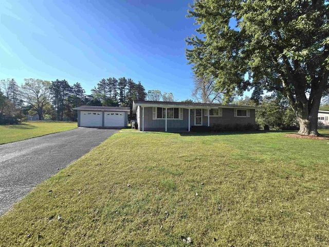 742 COLLIGAN AVENUE, Wild Rose, WI 54984