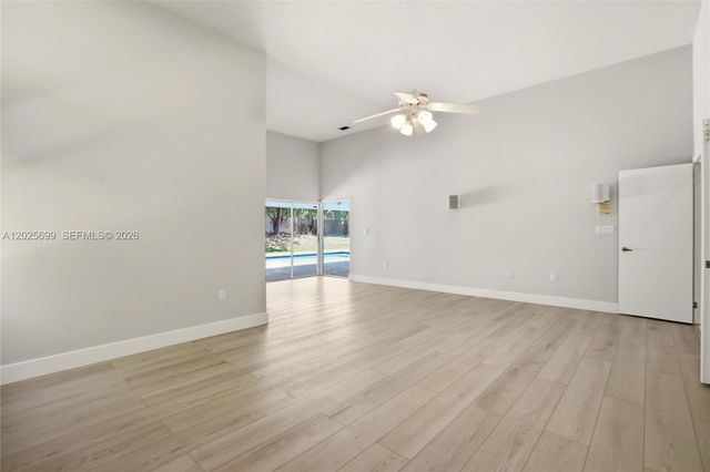 9818 SW 111th Ter, Miami, FL 33176
