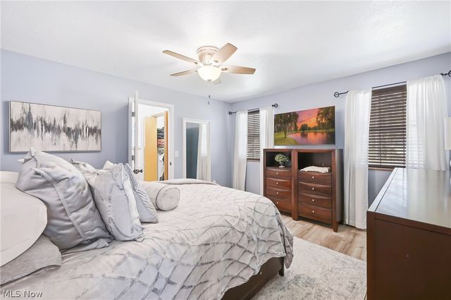 1561 Birch Run Drive NE, Warren, OH 44483