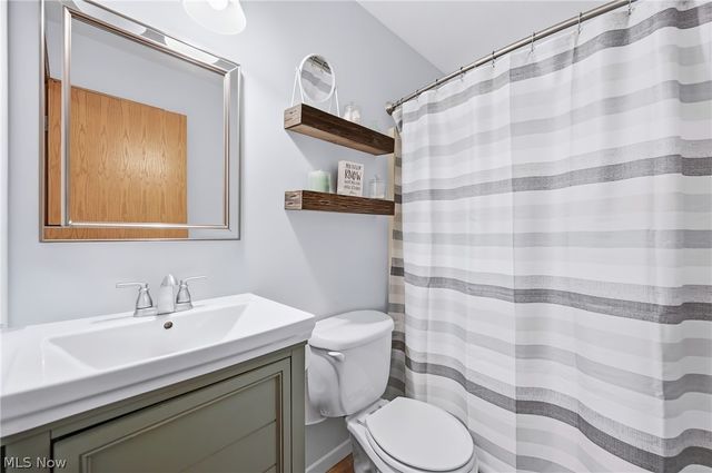 1561 Birch Run Drive NE, Warren, OH 44483