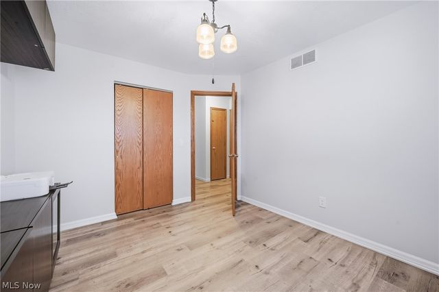 1561 Birch Run Drive NE, Warren, OH 44483