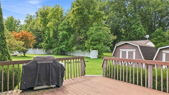 1561 Birch Run Drive NE, Warren, OH 44483