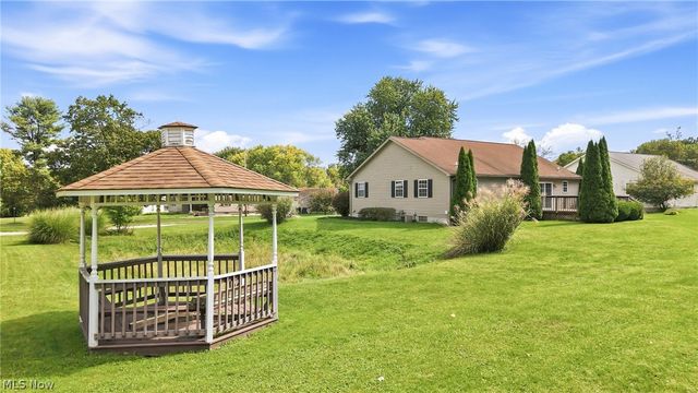 1561 Birch Run Drive NE, Warren, OH 44483