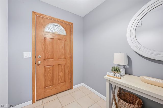 1561 Birch Run Drive NE, Warren, OH 44483