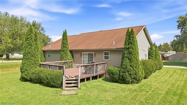 1561 Birch Run Drive NE, Warren, OH 44483