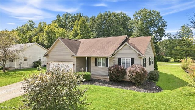 1561 Birch Run Drive NE, Warren, OH 44483
