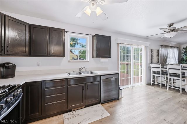 1561 Birch Run Drive NE, Warren, OH 44483