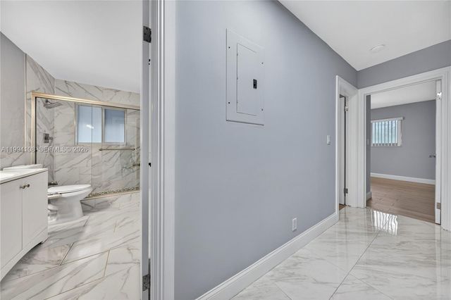 2801 Coral Shores Dr, Fort Lauderdale, FL 33306