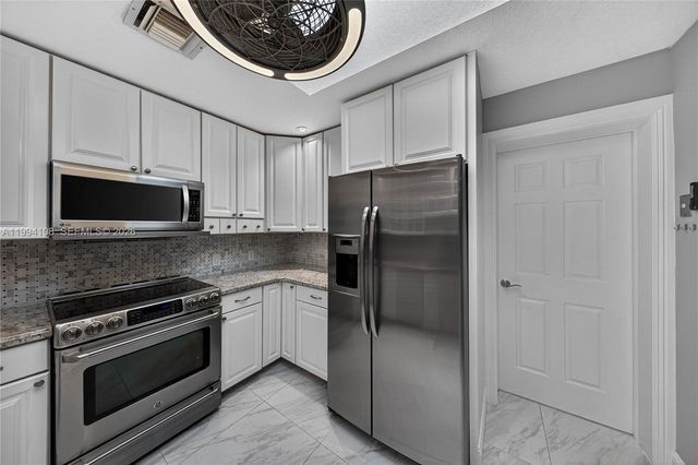 2801 Coral Shores Dr, Fort Lauderdale, FL 33306