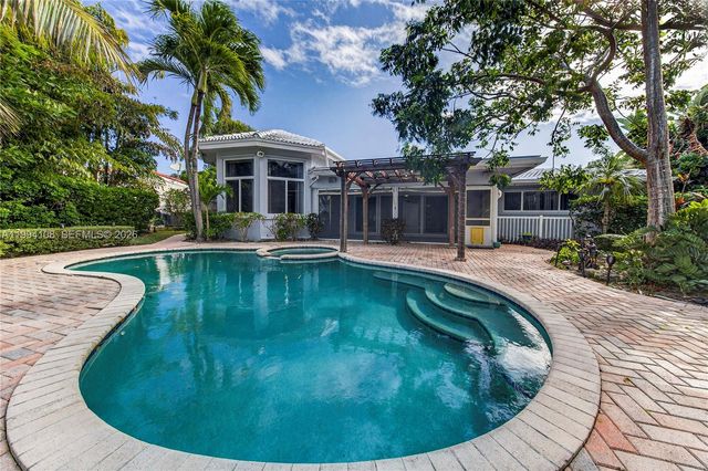 2801 Coral Shores Dr, Fort Lauderdale, FL 33306