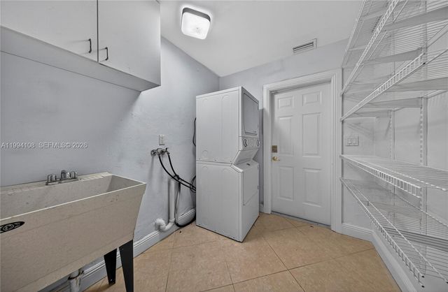 2801 Coral Shores Dr, Fort Lauderdale, FL 33306