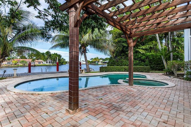 2801 Coral Shores Dr, Fort Lauderdale, FL 33306