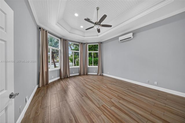 2801 Coral Shores Dr, Fort Lauderdale, FL 33306