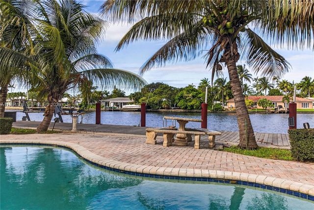 2801 Coral Shores Dr, Fort Lauderdale, FL 33306