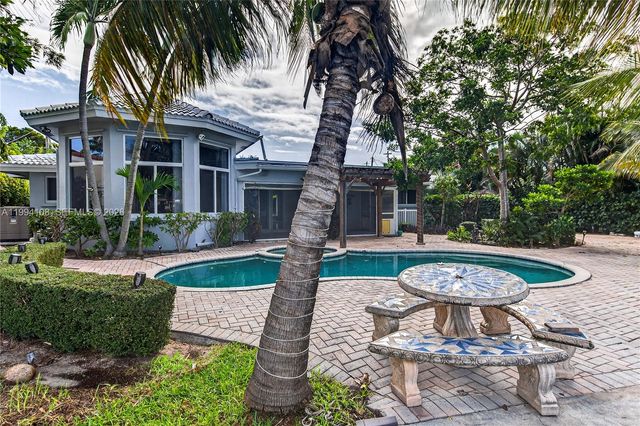 2801 Coral Shores Dr, Fort Lauderdale, FL 33306