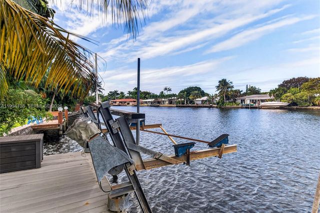 2801 Coral Shores Dr, Fort Lauderdale, FL 33306