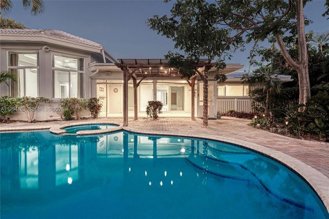 2801 Coral Shores Dr, Fort Lauderdale, FL 33306