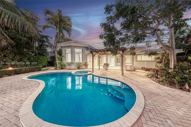 2801 Coral Shores Dr, Fort Lauderdale, FL 33306