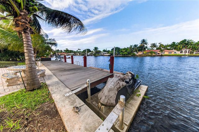 2801 Coral Shores Dr, Fort Lauderdale, FL 33306