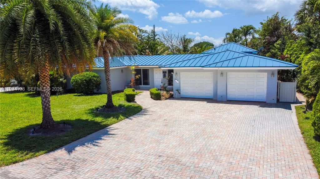 2801 Coral Shores Dr, Fort Lauderdale, FL 33306