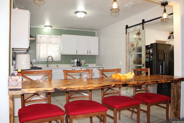 4518 Charles Williams, San Antonio, TX 78220