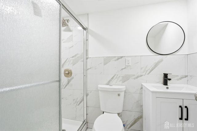 19 4th Street, Sayreville, NJ 08872