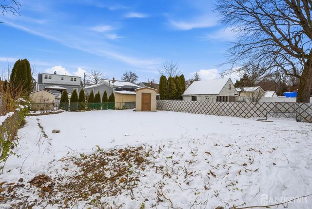 19 4th Street, Sayreville, NJ 08872