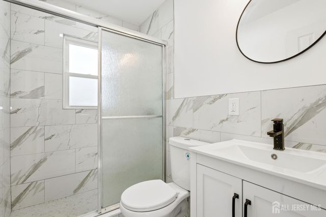 19 4th Street, Sayreville, NJ 08872