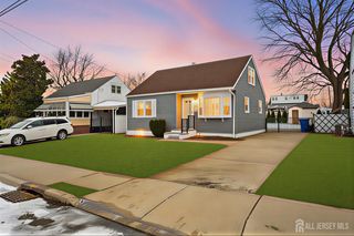 19 4th Street, Sayreville, NJ 08872