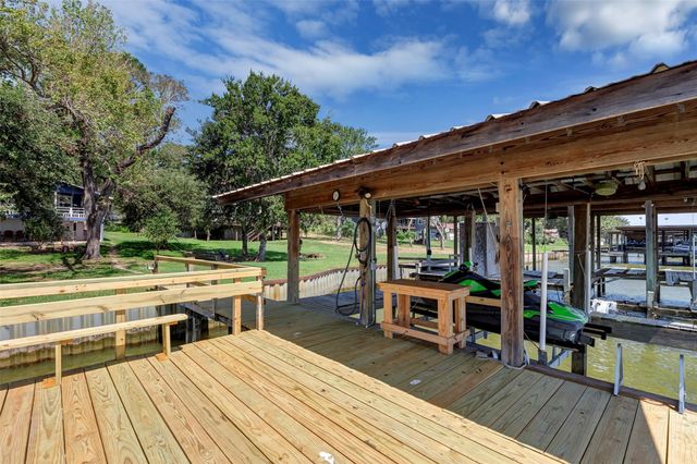 354 Edgewater Way, Point Blank, TX 77364