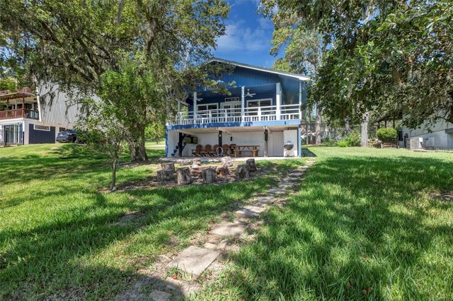 354 Edgewater Way, Point Blank, TX 77364