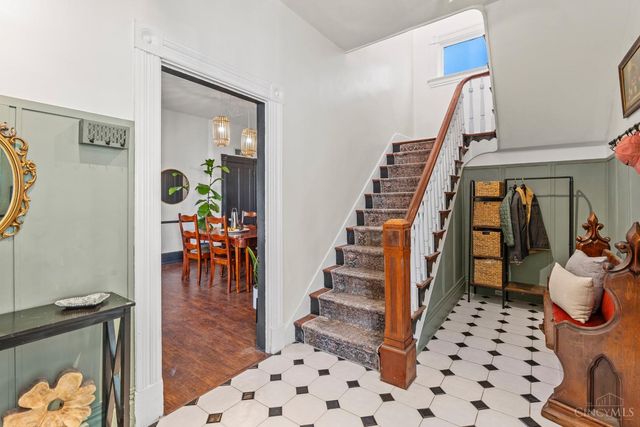 1933 Fairfax Avenue, Cincinnati, OH 45207