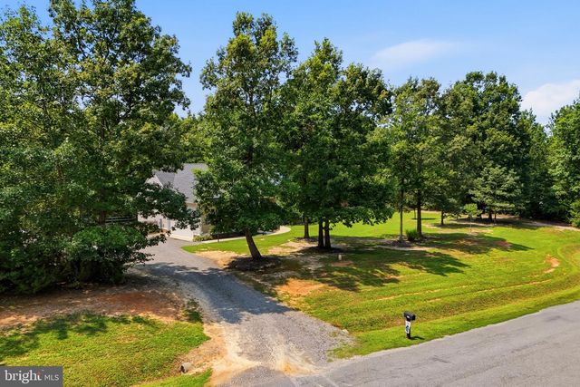 153 BEAGLE RUN DR, Bumpass, VA 23024