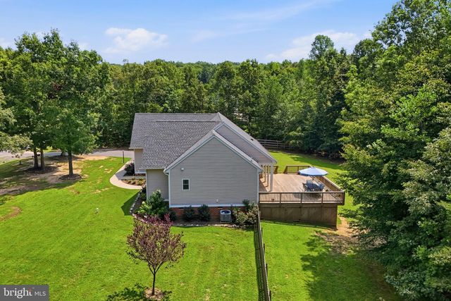 153 BEAGLE RUN DR, Bumpass, VA 23024