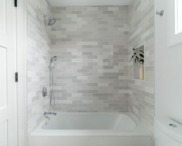 712 Watertown Street, Newton, MA 02460
