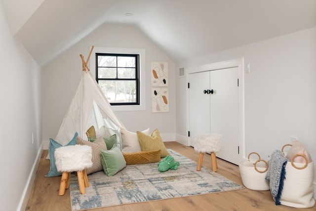 712 Watertown Street, Newton, MA 02460
