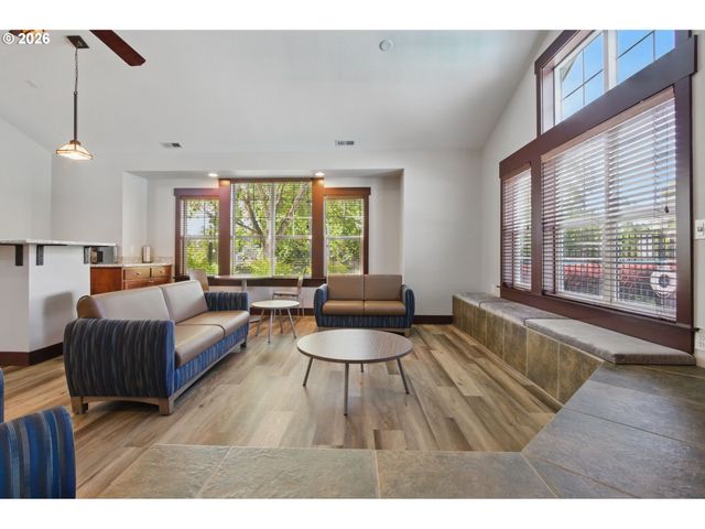 10800 Se 17TH Cir K128, Vancouver, WA 98664