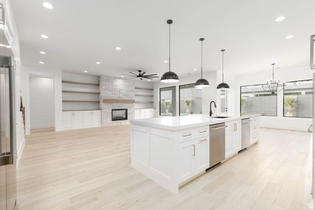 5290 W 2040 S, Hurricane, UT 84737