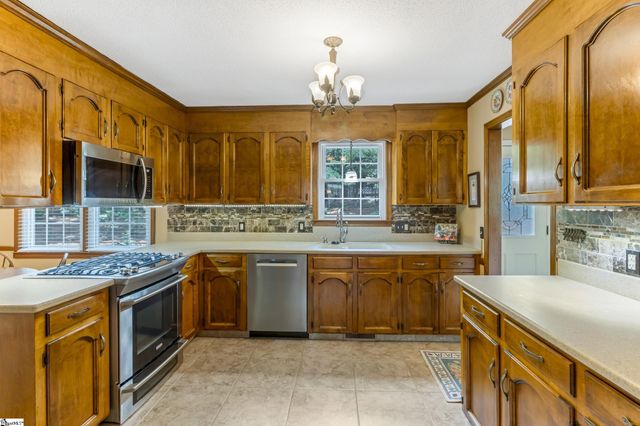 226 Stoney Creek Drive, Greenville, SC 29607