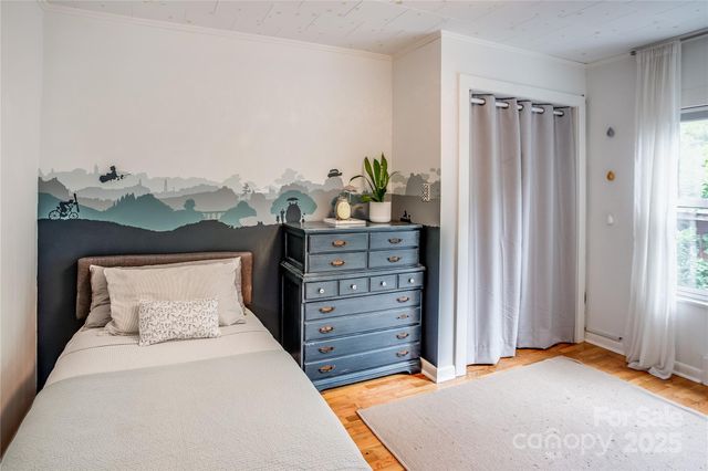 55 Woodland Drive, Waynesville, NC 28786