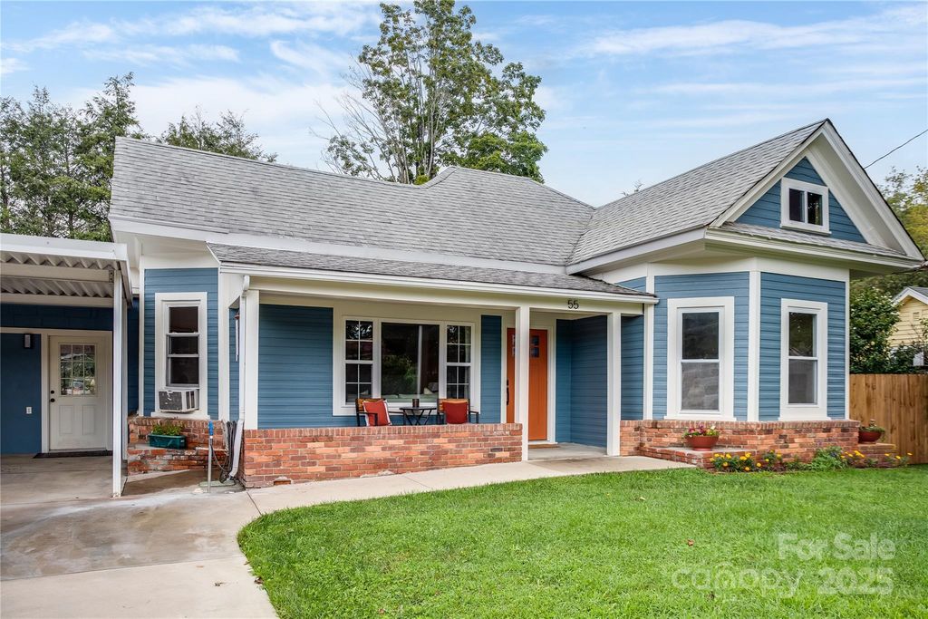 55 Woodland Drive, Waynesville, NC 28786